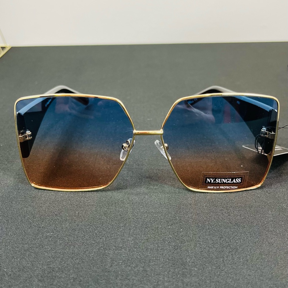 "Flex Sis" Sunglasses: Dark Pink - Picture 3 of 8